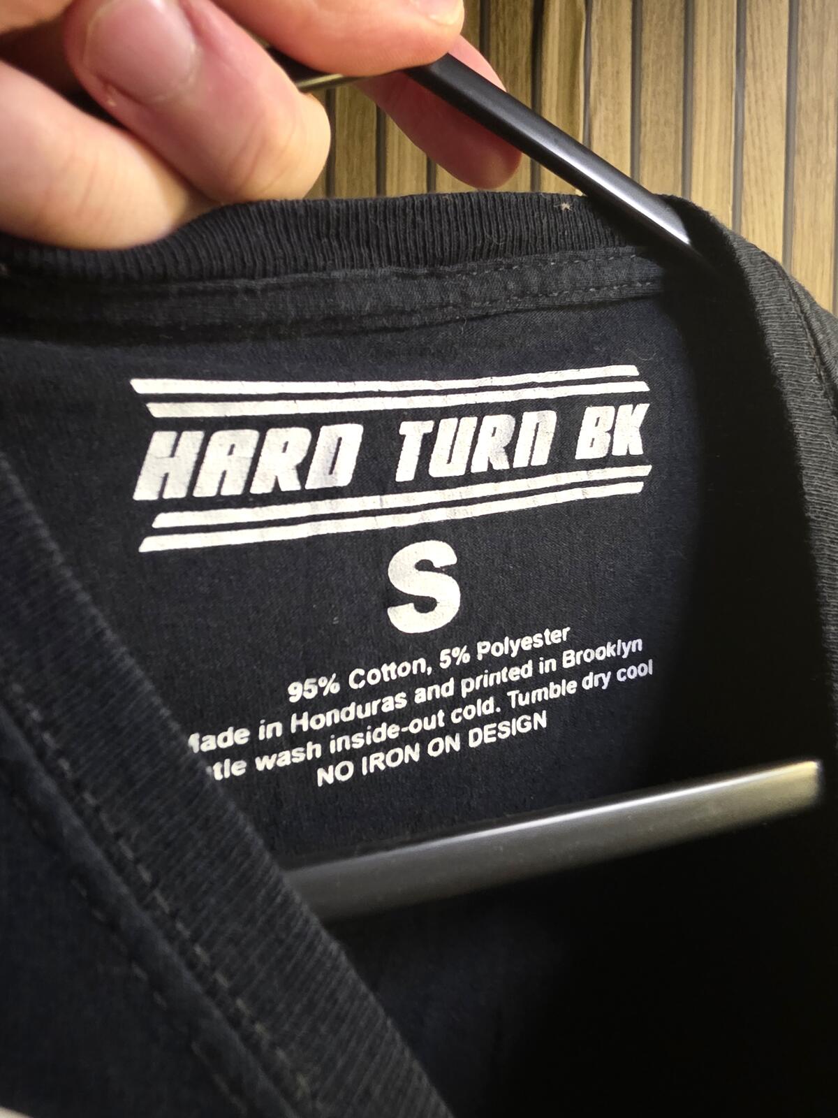 Hard Turn BK On My Hustle Graphic T-Shirt Black Gold Size S