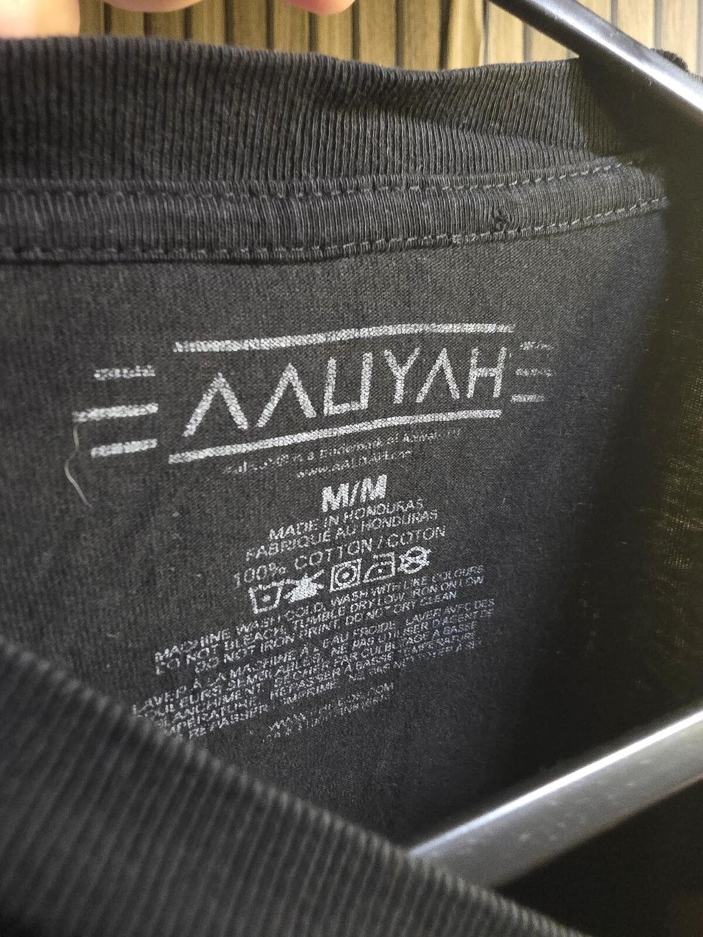 Aaliyah Graphic T-Shirt Black Purple Blue Regular M