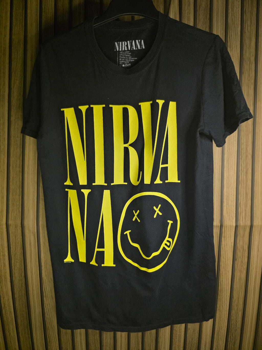 Nirvana Band Graphic T-Shirt Yellow Print Black Regular S