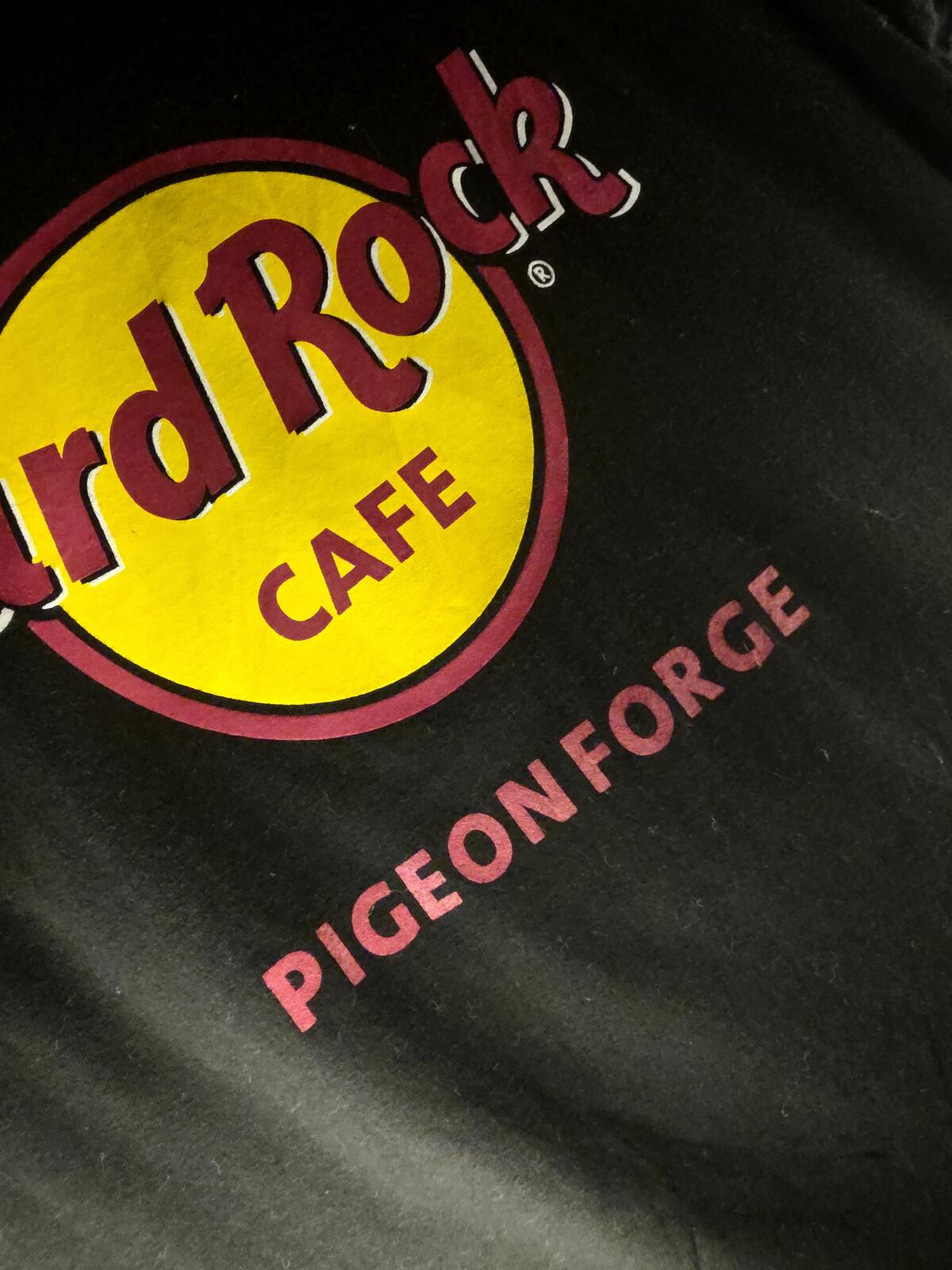 Hard Rock Cafe Pigeon Forge Classic '71 T Shirt Black Pink Yellow Regular MU