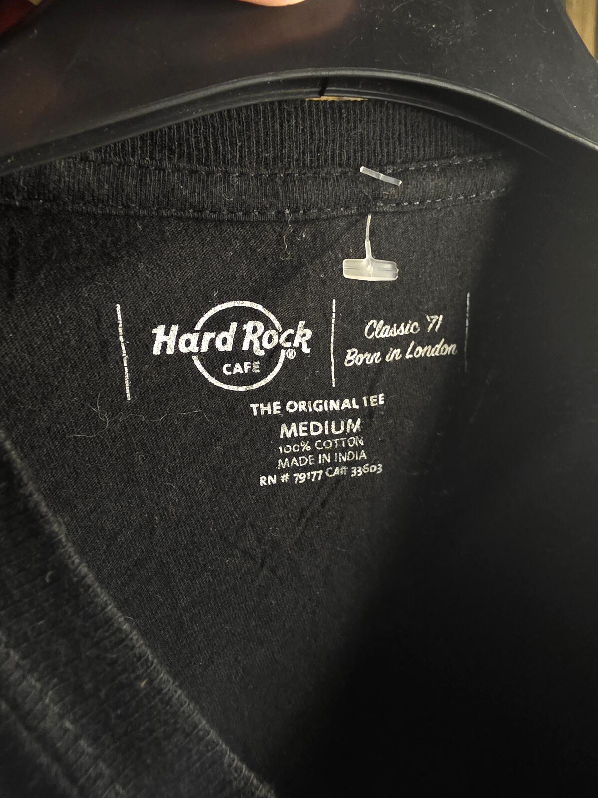 Hard Rock Cafe Pigeon Forge Classic '71 T Shirt Black Pink Yellow Regular MU