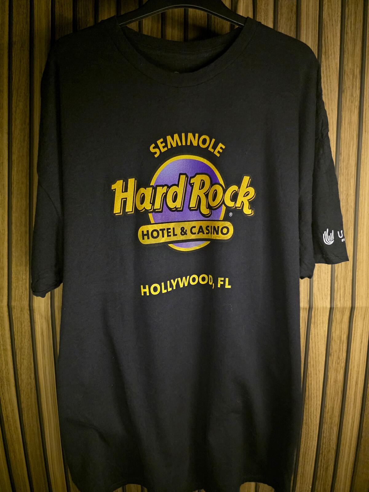 Hard Rock Seminole Hotel and Casino T Shirt Black Yellow Purple Regular XXLU