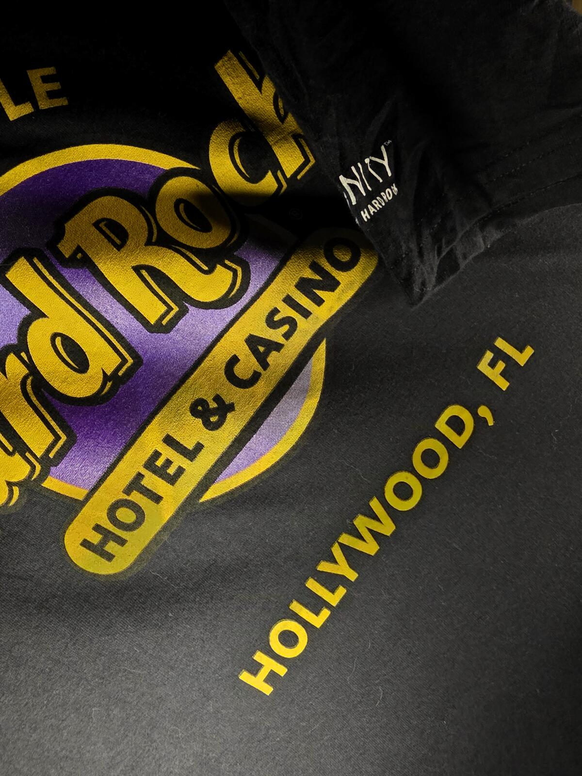 Hard Rock Seminole Hotel and Casino T Shirt Black Yellow Purple Regular XXLU