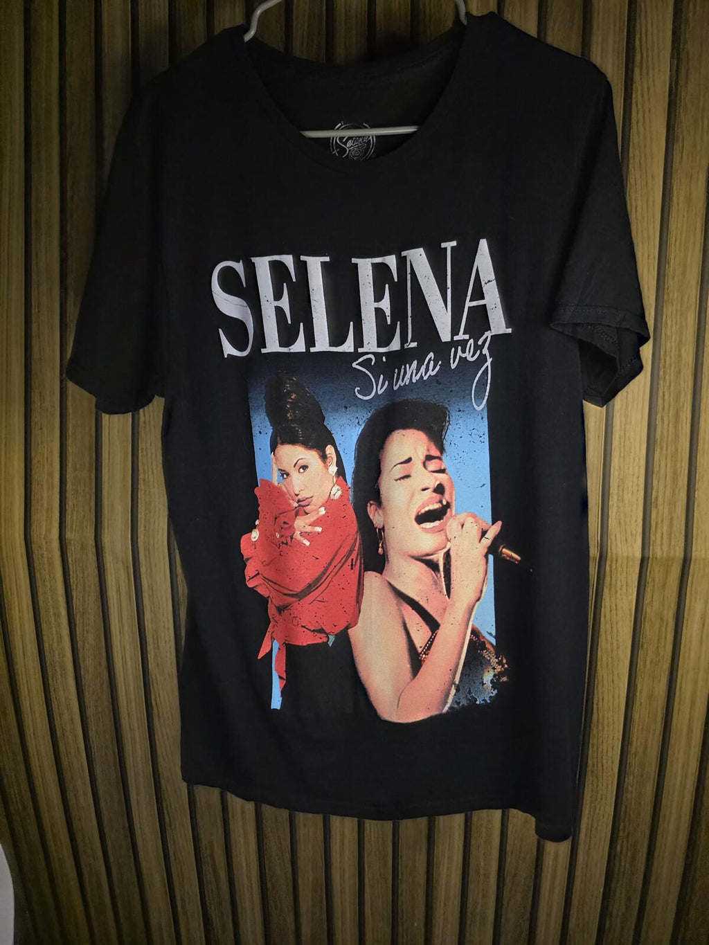 Selena Amor Prohibido Graphic T-Shirt Black Regular M