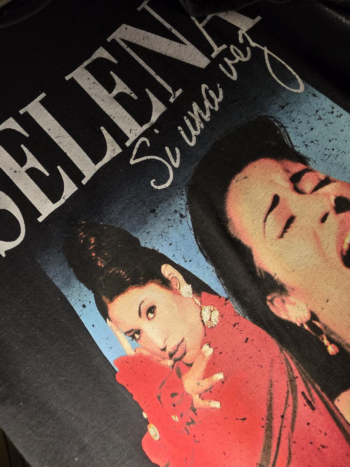 Selena Amor Prohibido Graphic T-Shirt Black Regular M