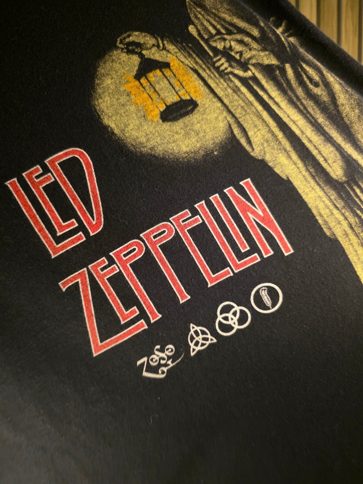 Led Zeppelin black T-shirt