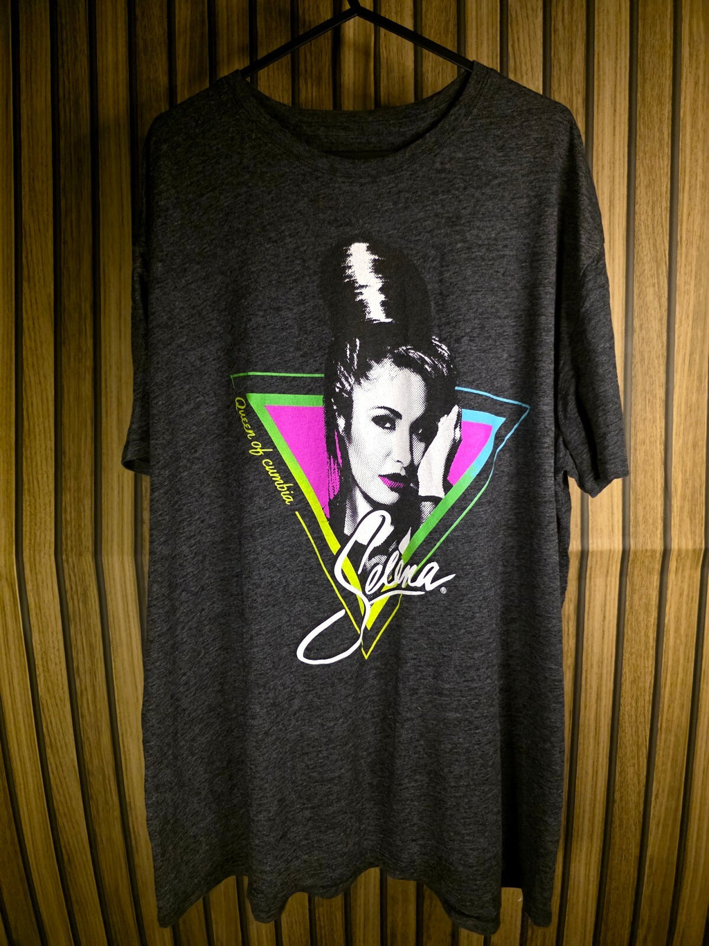 Selena T-Shirt Queen of Cumbia Graphic Black XL BS2433
