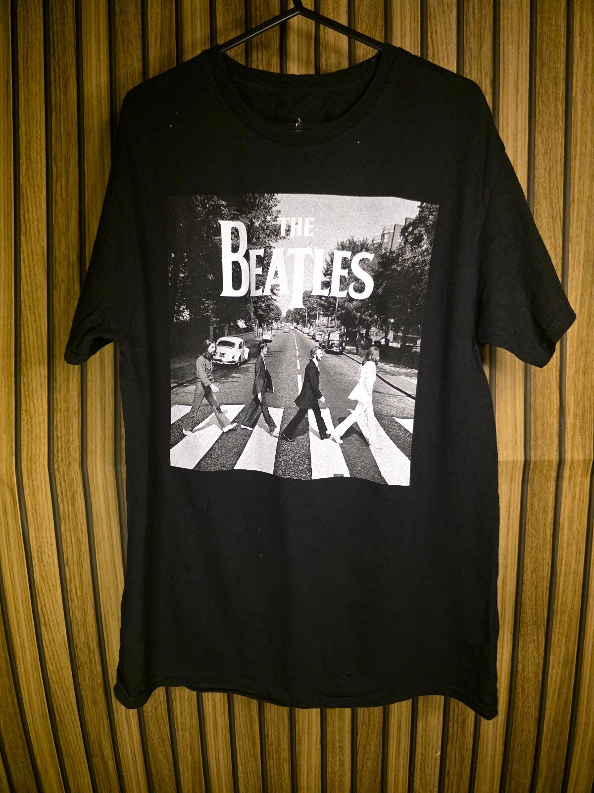 The Beatles Men's T-Shirt Abbey Road Graphic Black Medium BS2439