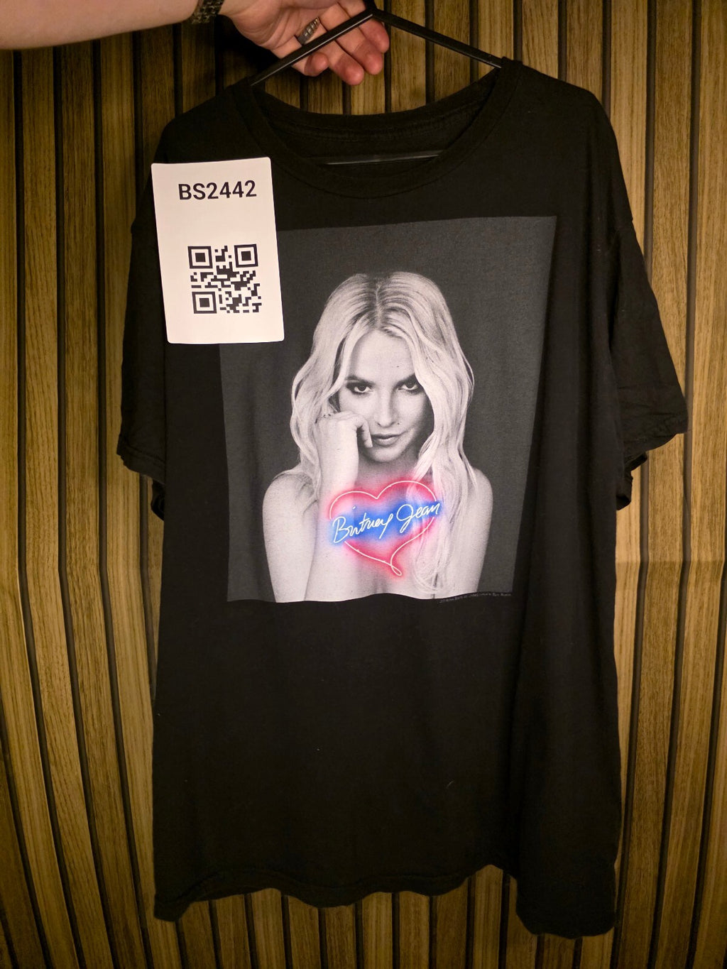 Britney Spears Men's T-shirt Black Graphic Neon Heart Casual XL BS2442