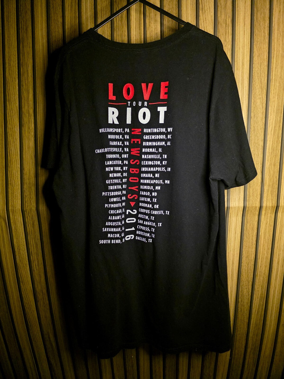 Newsboys Love Riot 2016 Tour Black T-Shirt Size Regular L RAN68