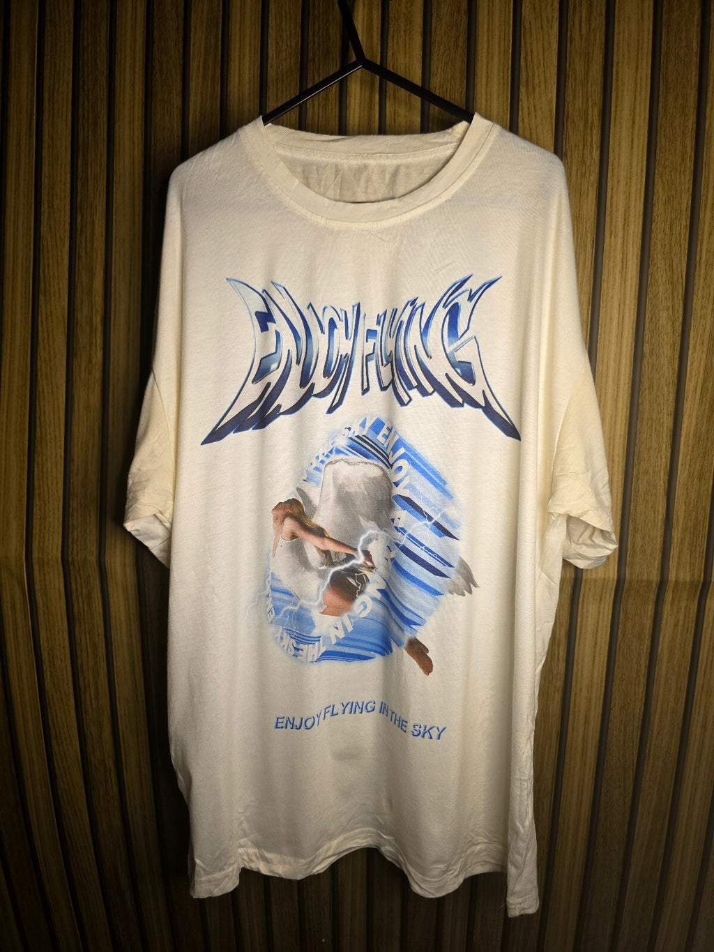 Enjoy Flying Graphic T-shirt Cream Size Regular M MX411