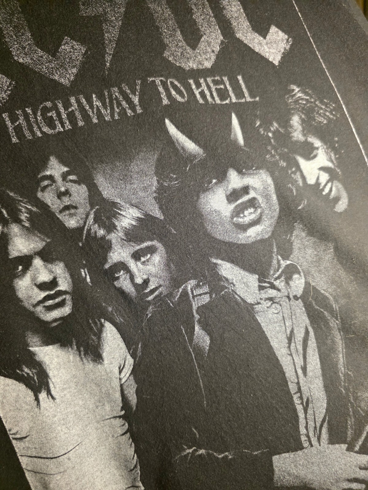 AC/DC Highway to Hell Band Graphic T-shirt Black Medium MX476