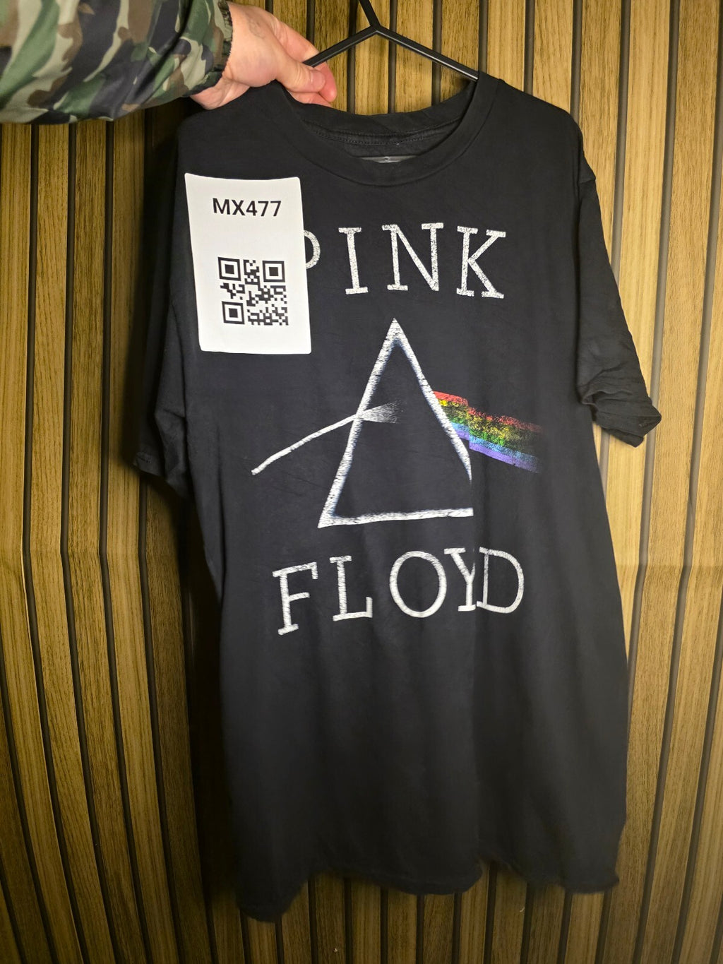 Pink Floyd T-shirt Black Rainbow Prism Graphic Size L MX477