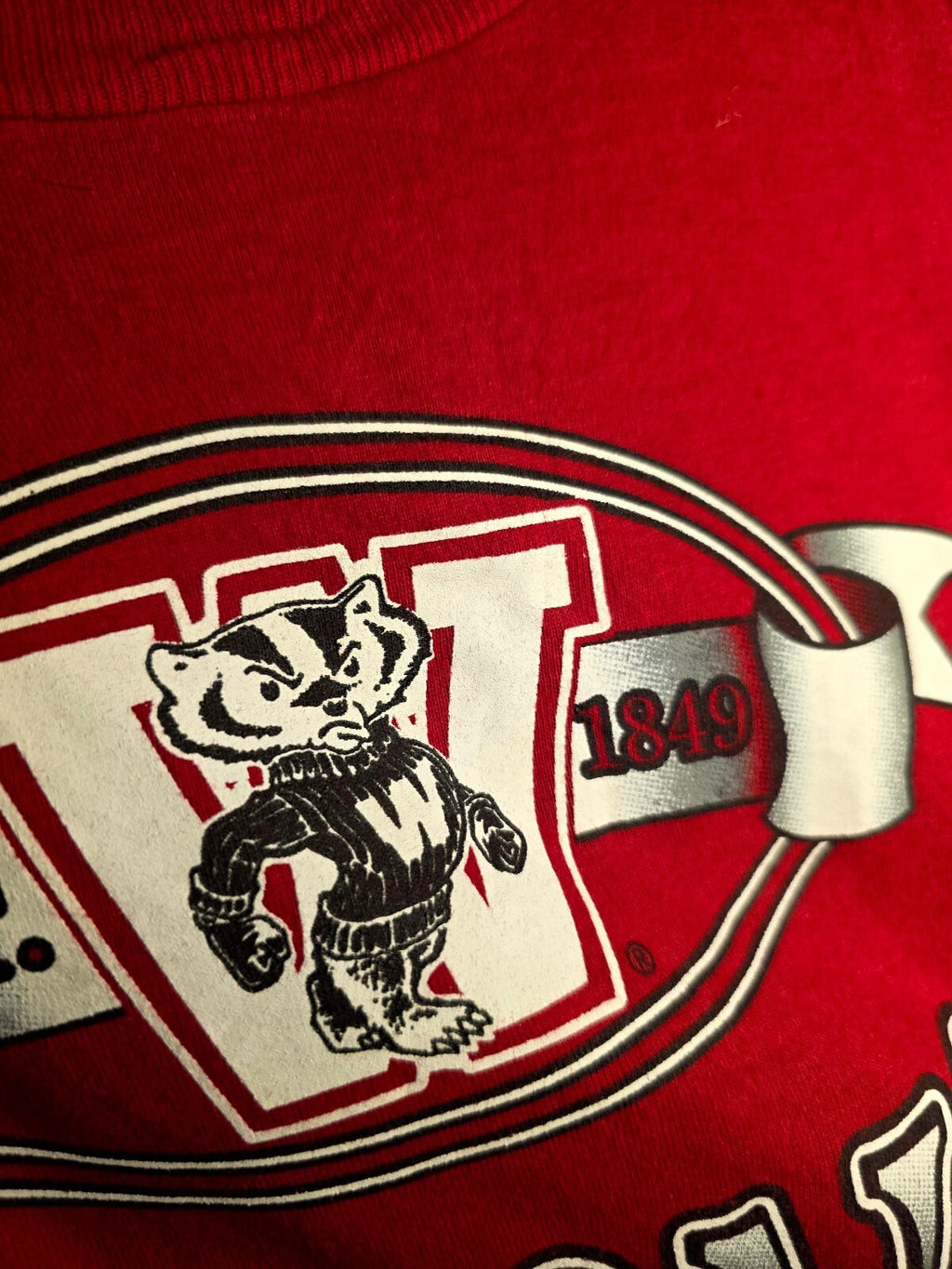 Wisconsin Badgers T-Shirt Red Large MX511
