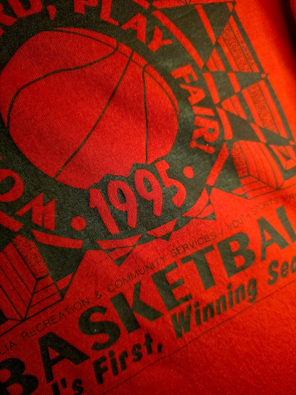 Sears Basketball Graphic T-Shirt Red XL MX534