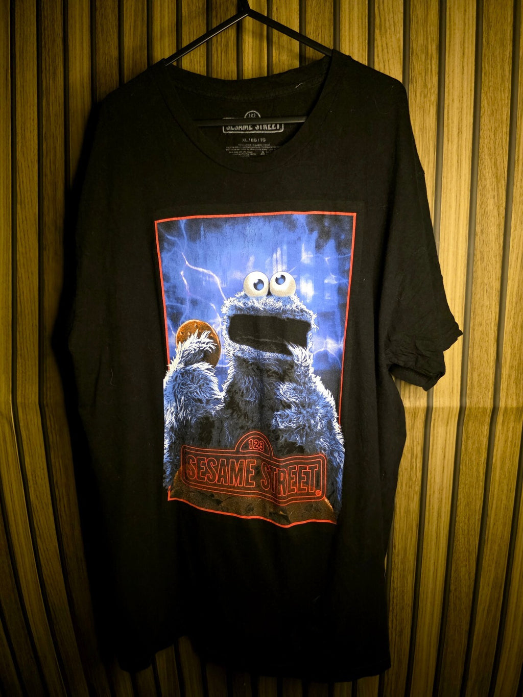 Sesame Street Cookie Monster Graphic T-Shirt Black XL MX555