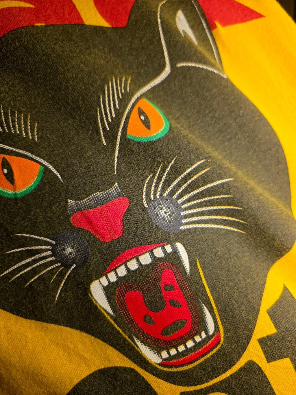 Black Cat Graphic T-Shirt Yellow Extra Cotton MX570