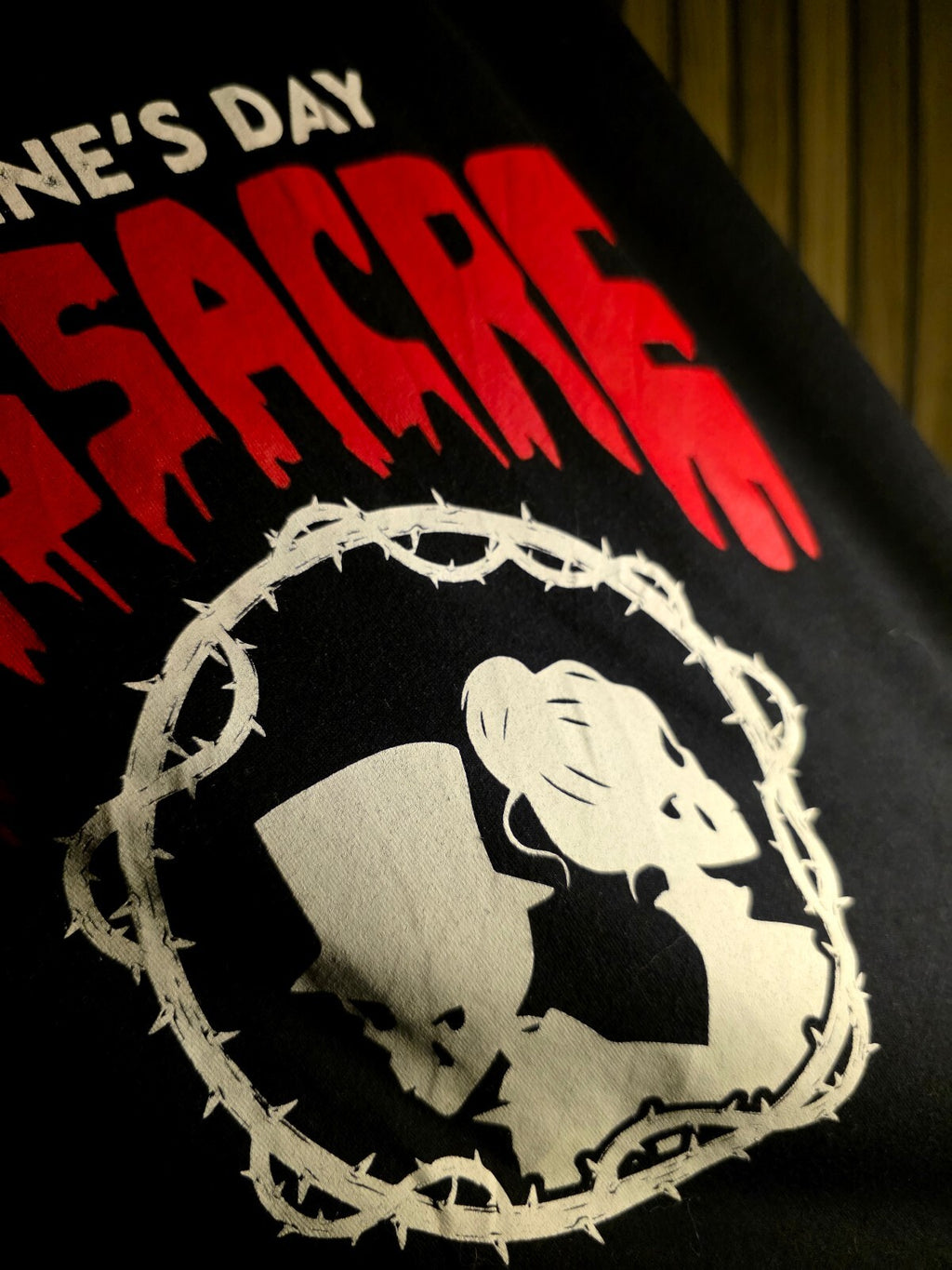 LRX Valentine's Day Massacre Graphic Black T-Shirt L MX614