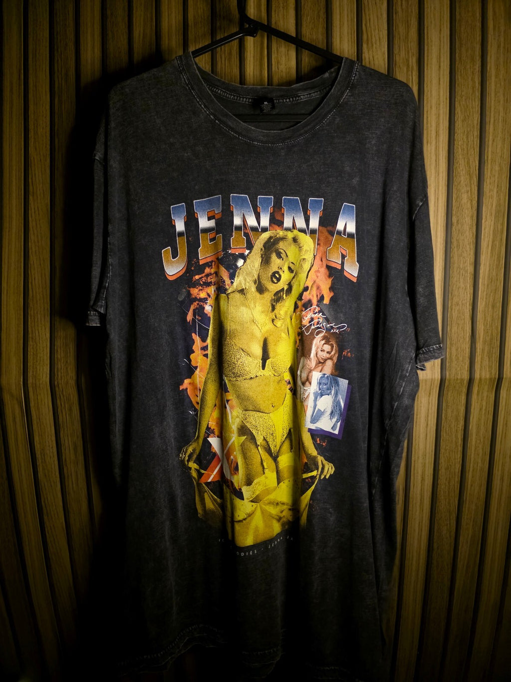 AS Colour Jenna Graphic Washed Black T-Shirt XL MX617