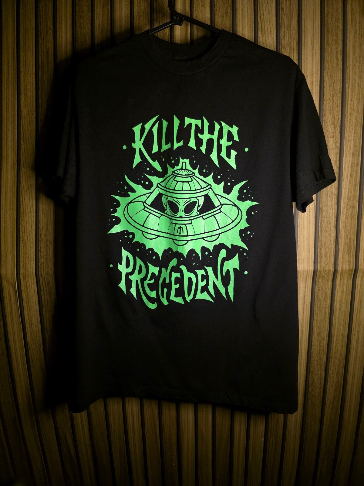 Kill the Precedent Alien UFO Graphic Black T-Shirt MX620