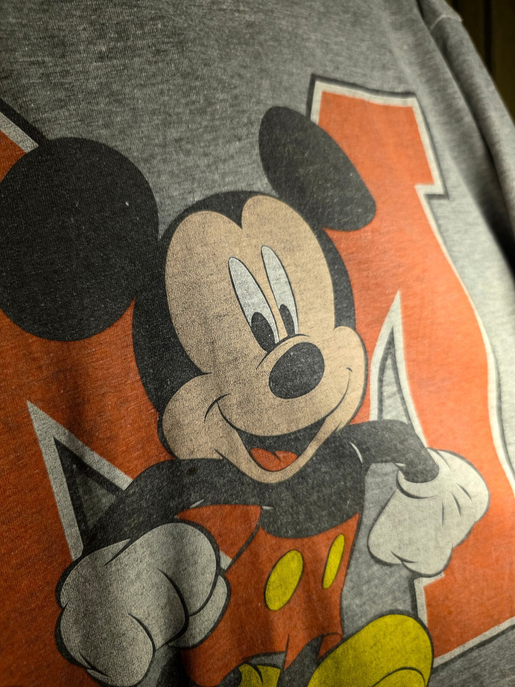 Disneyland Mickey Mouse 1928 Grey T-Shirt MX638