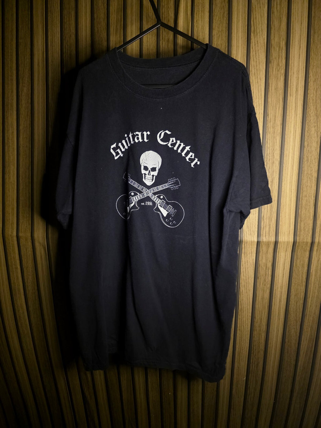 Guitar Center skull guitar T-shirt Black AN863