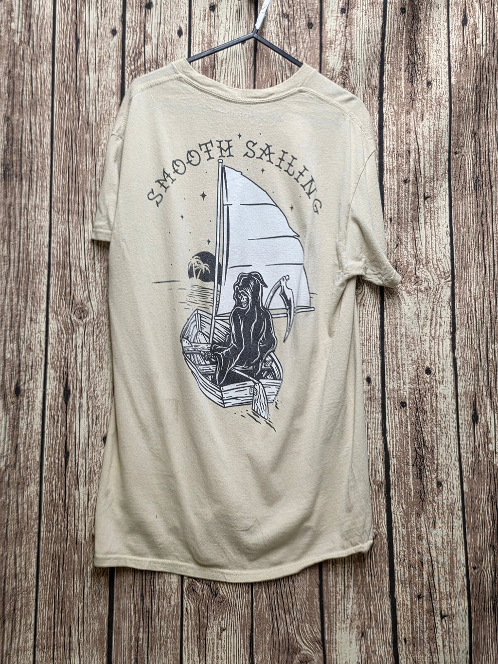 Smooth Sailing Graphic T Shirt Cream MX821
