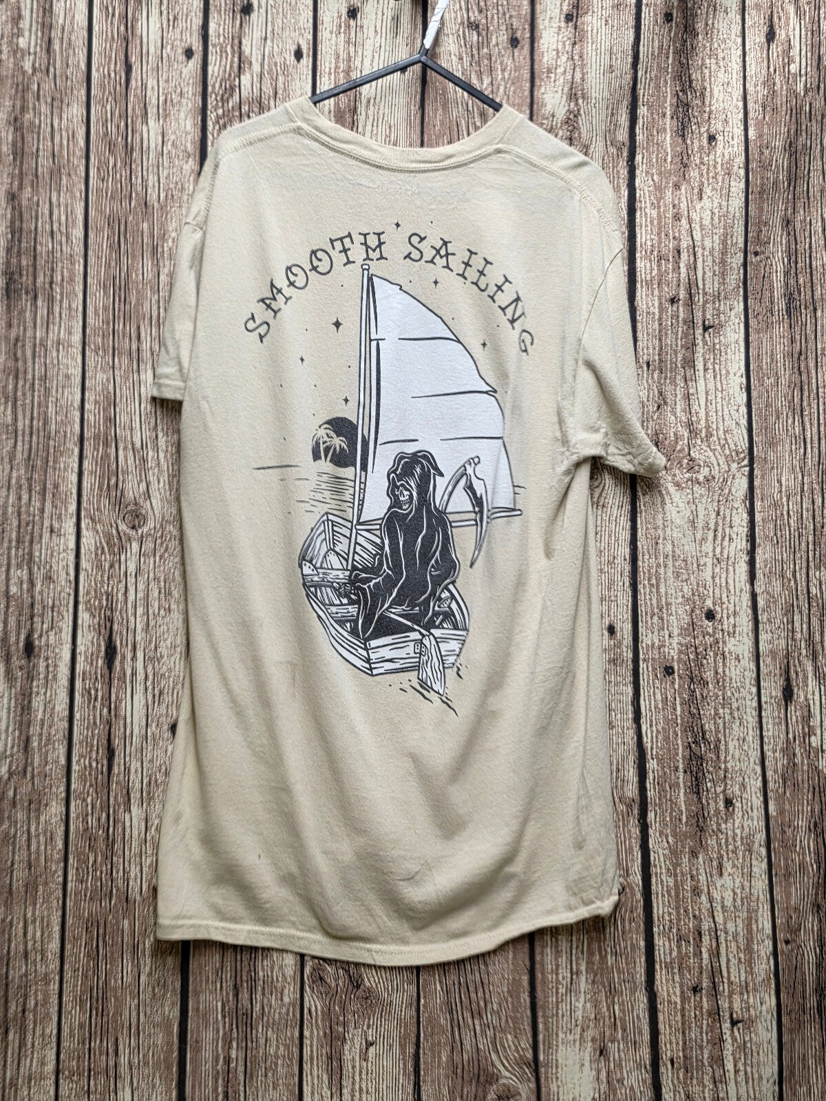Smooth Sailing Graphic T Shirt Cream MX821