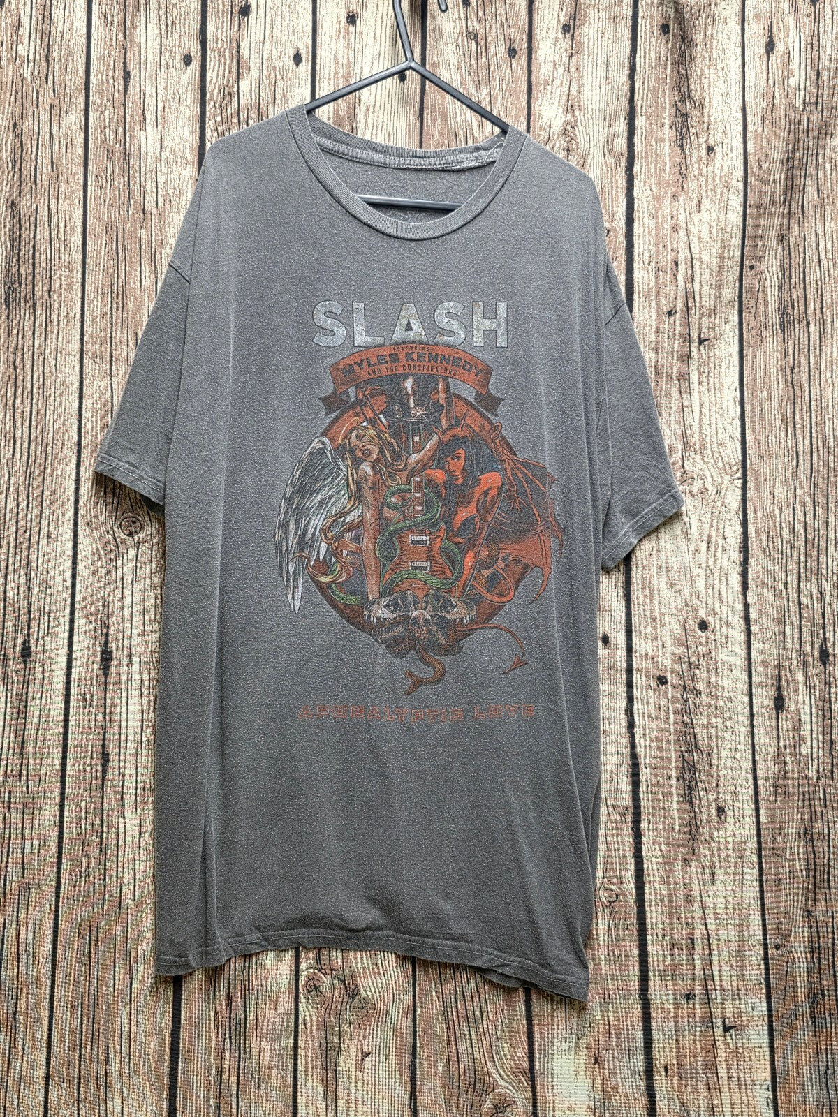 Slash Graphic feat Myles Kennedy and The Conspirators - Apocalyptic Love MX826