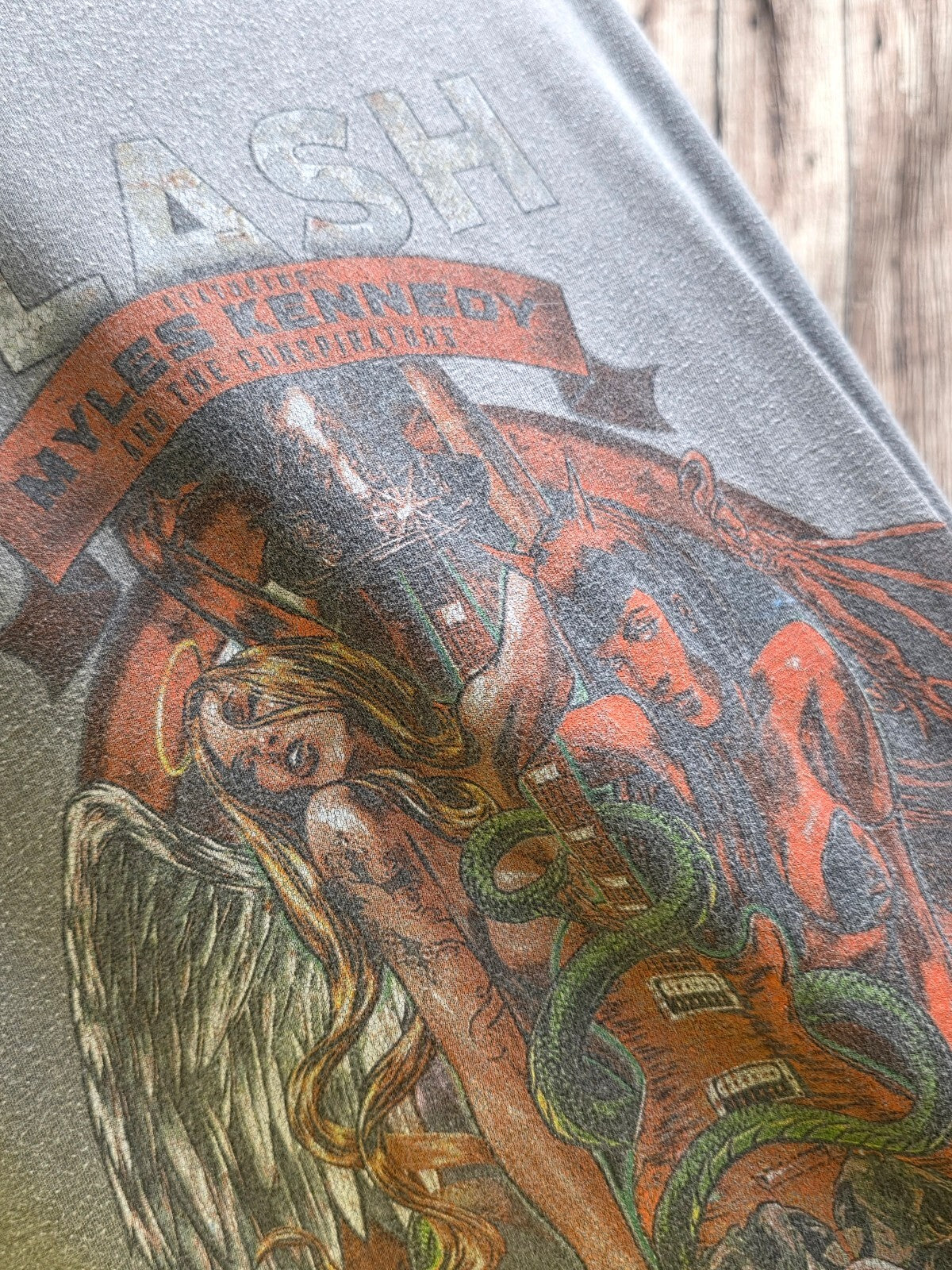 Slash Graphic feat Myles Kennedy and The Conspirators - Apocalyptic Love MX826