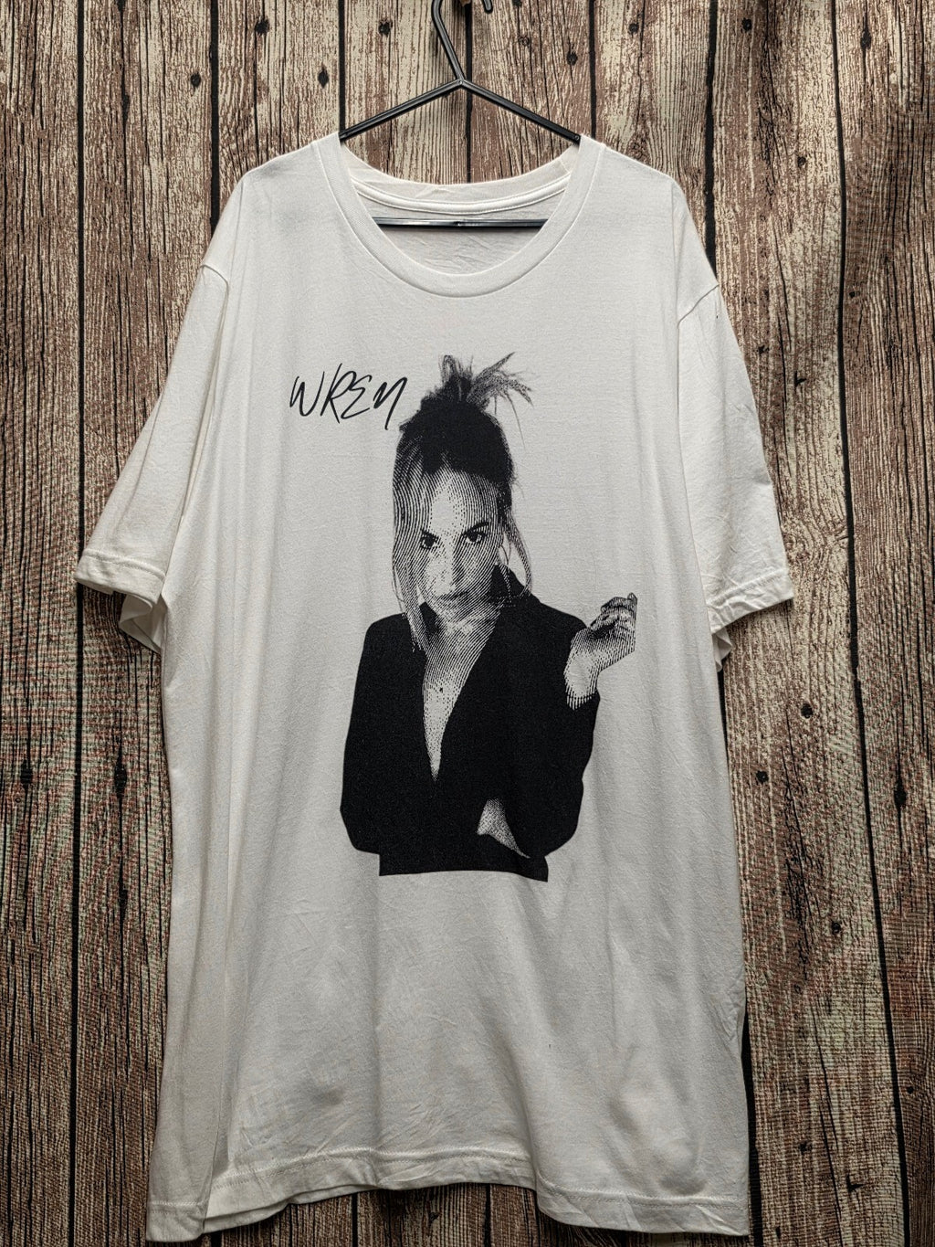 Wren Portrait T Shirt White MX851
