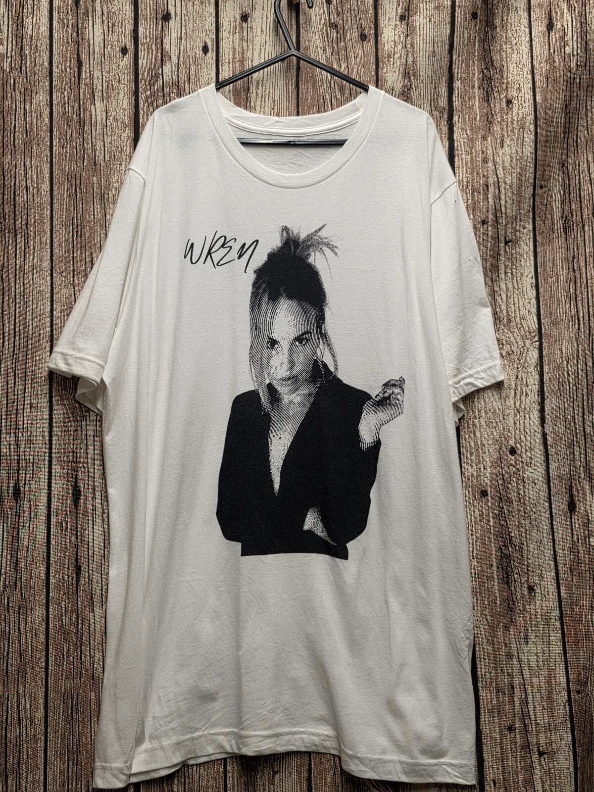 Wren Portrait T Shirt White MX851
