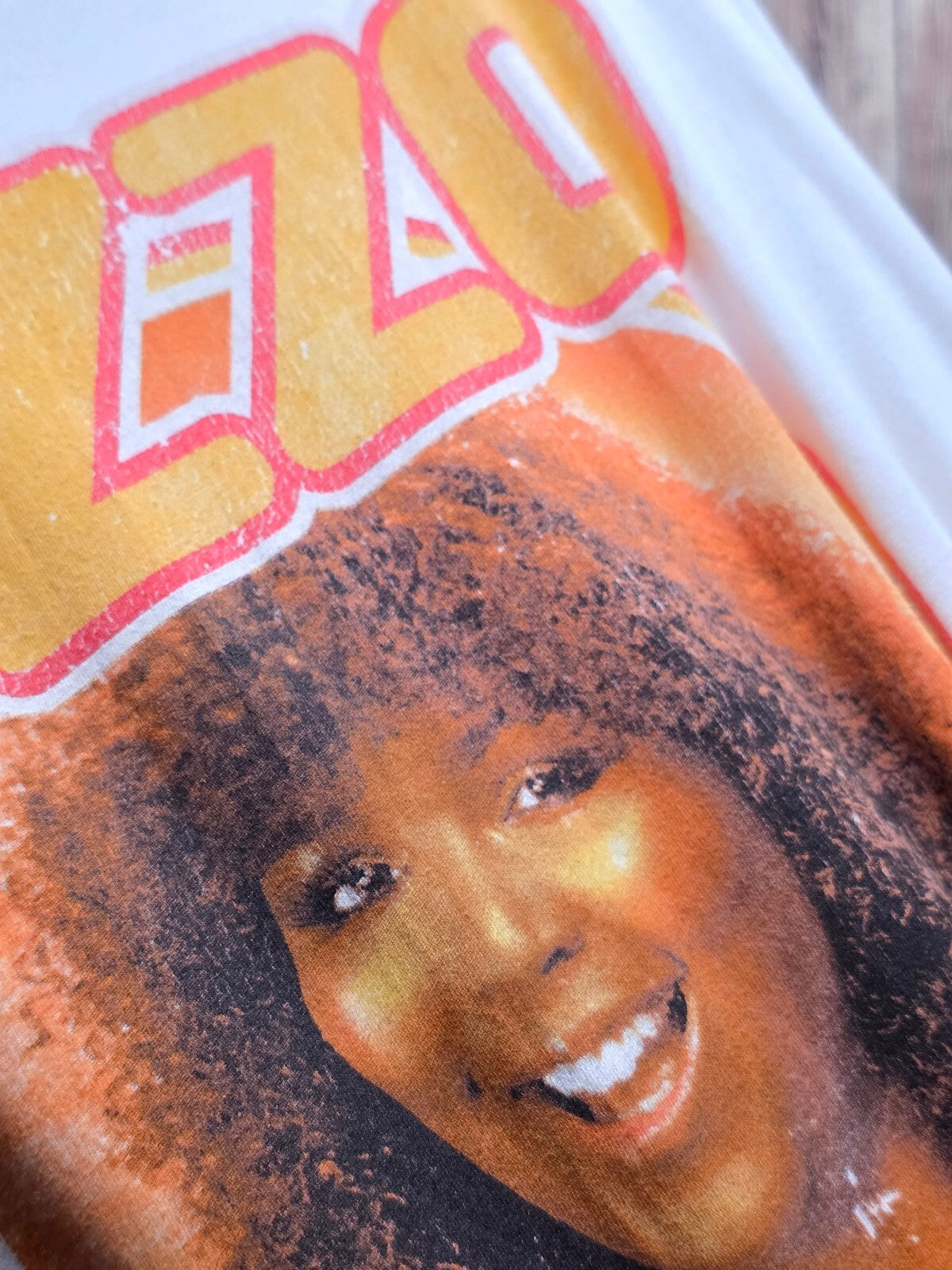Lizzo Graphic T Shirt White Size L BSCL11