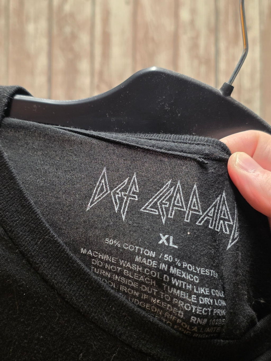 Def Leppard Graphic T Shirt Black XL BSC L57