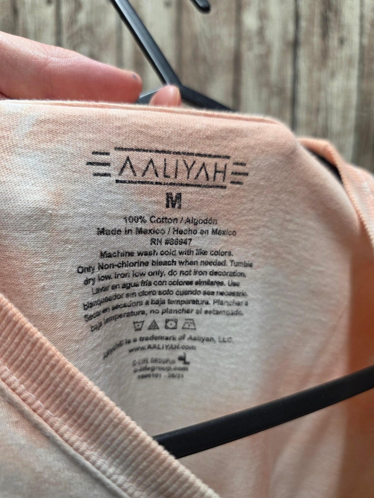 Aaliyah Graphic T Shirt Pink M BSCL78