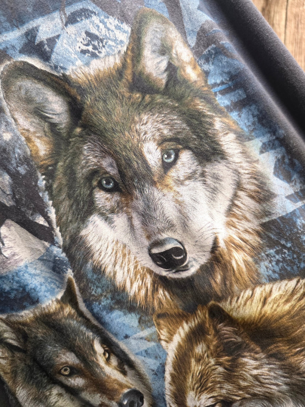 Wolf Graphic T Shirt Charcoal MX740