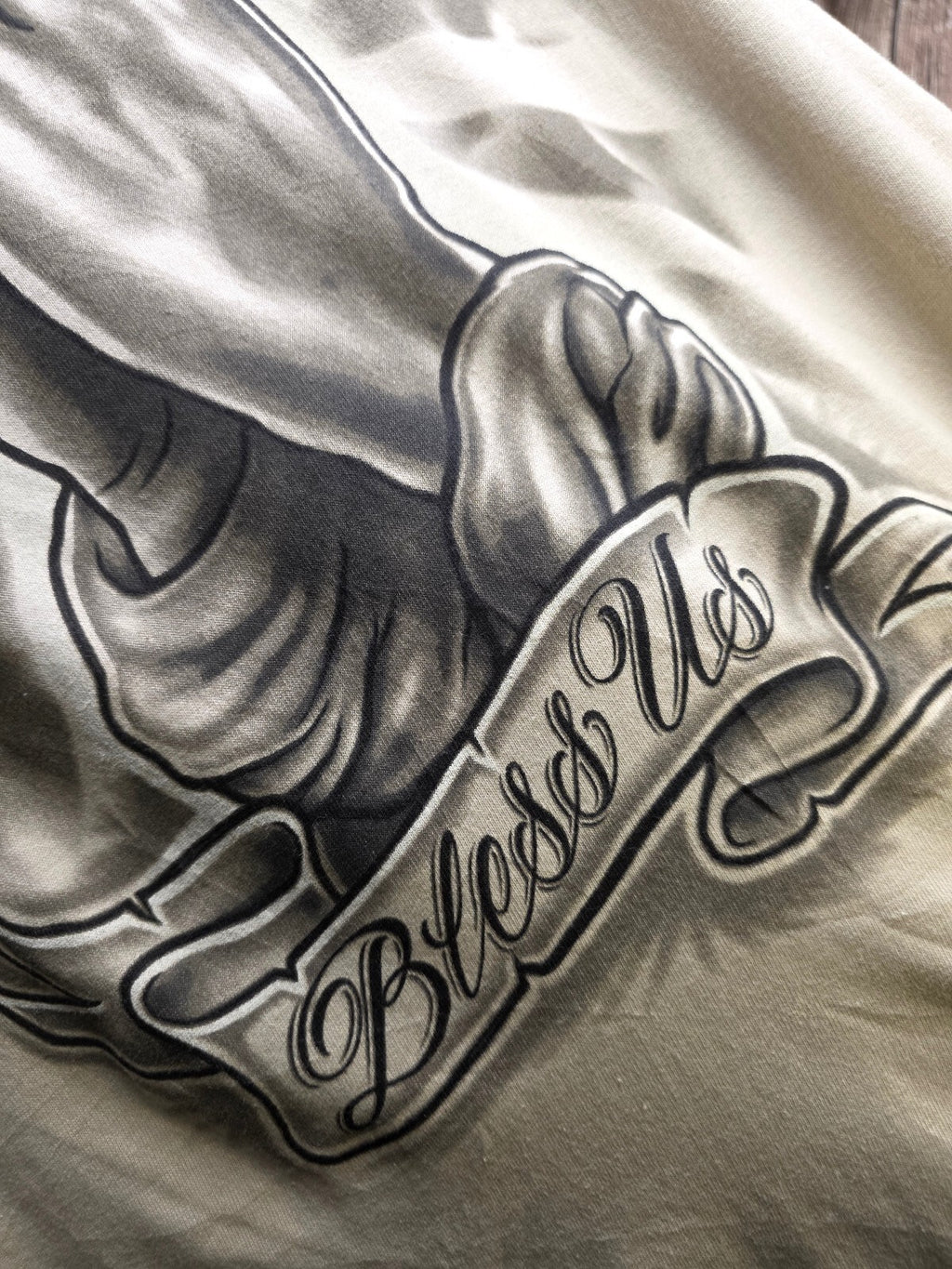Praying Hands Graphic T Shirt Cream Size S MX749