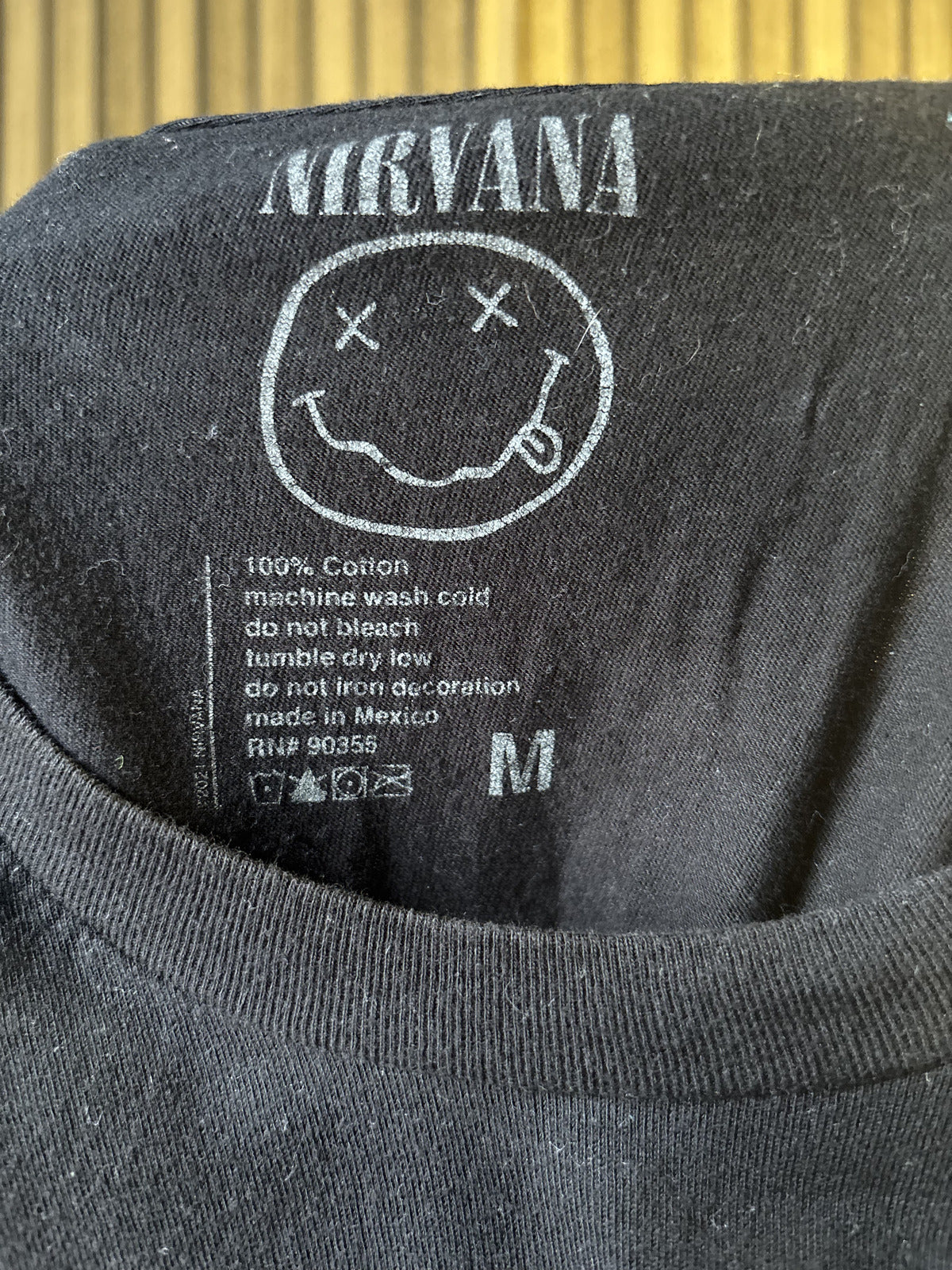 Nirvana Band T-Shirt Yellow Graphic Black Medium