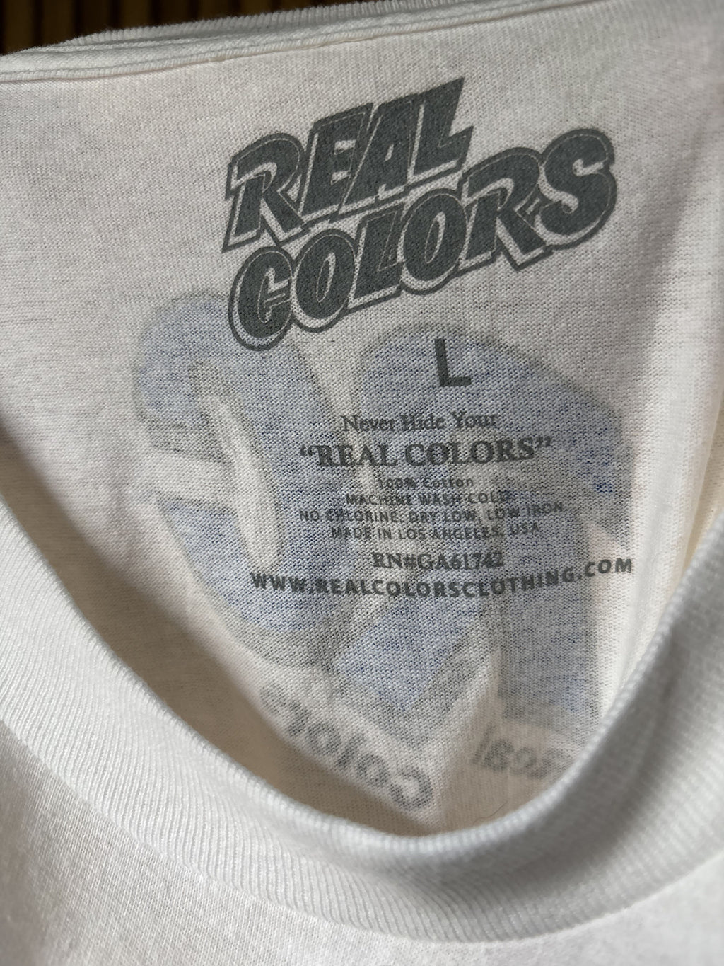 Real Colors Graphic T-Shirt Woman Print White Large