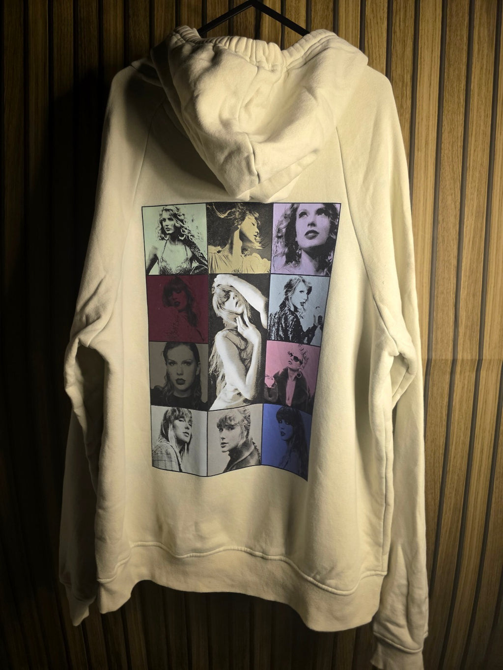 Taylor Swift The Eras Tour Hoodie Cream Size Oversized Small (Fits like XXL)