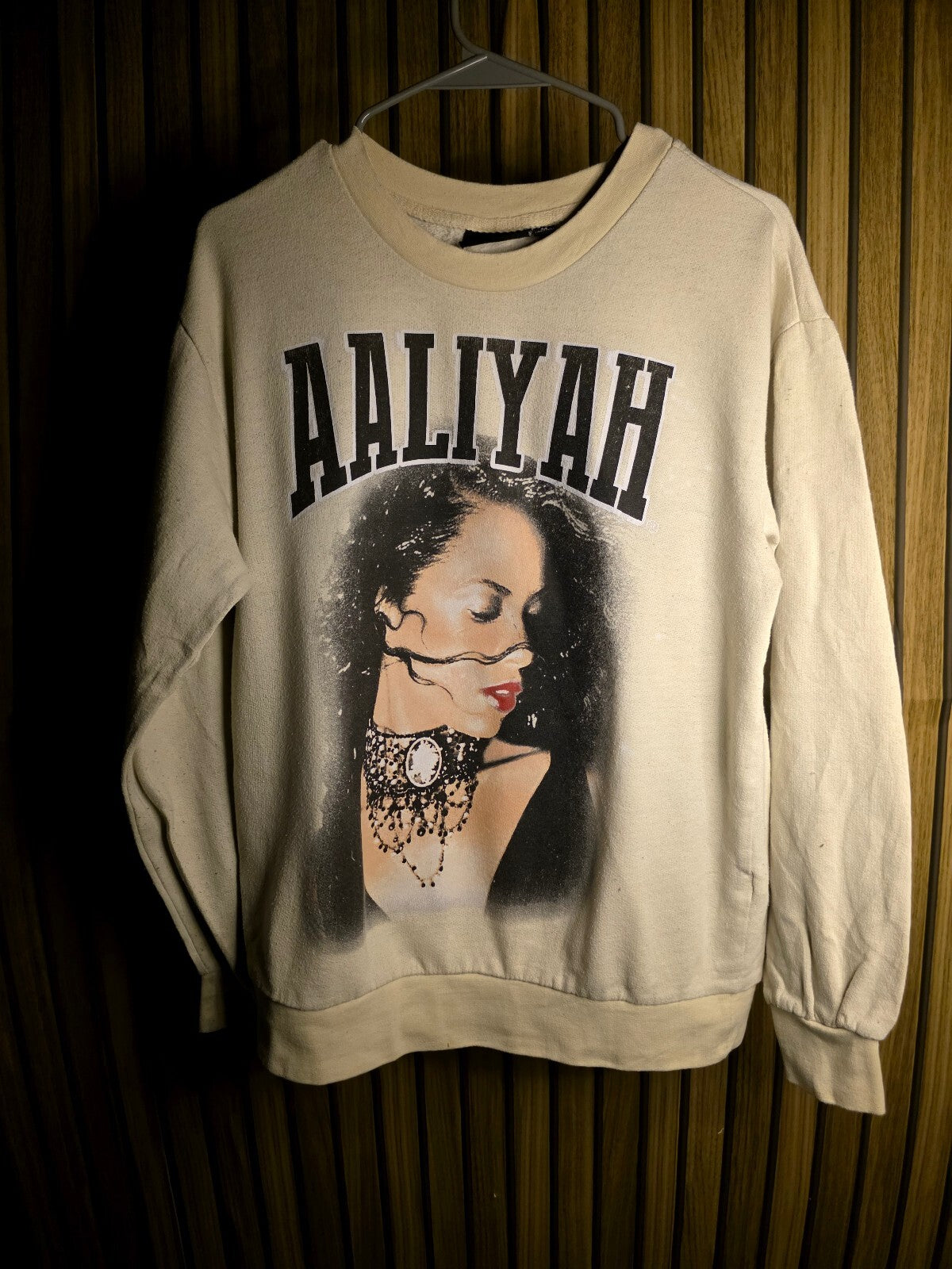 Aaliyah Graphic Sweatshirt Beige Medium