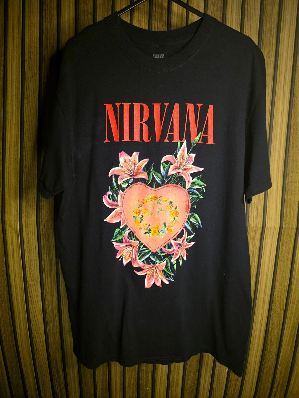 Nirvana Black T-Shirt with Floral Heart Graphic Size M