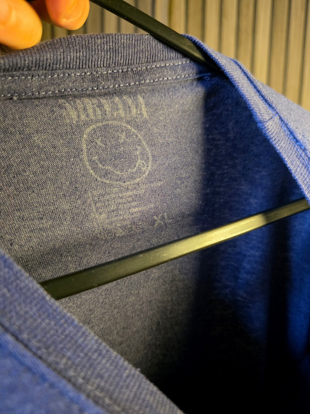 Nirvana Band T-Shirt Yellow Smiley Face Graphic Blue XL