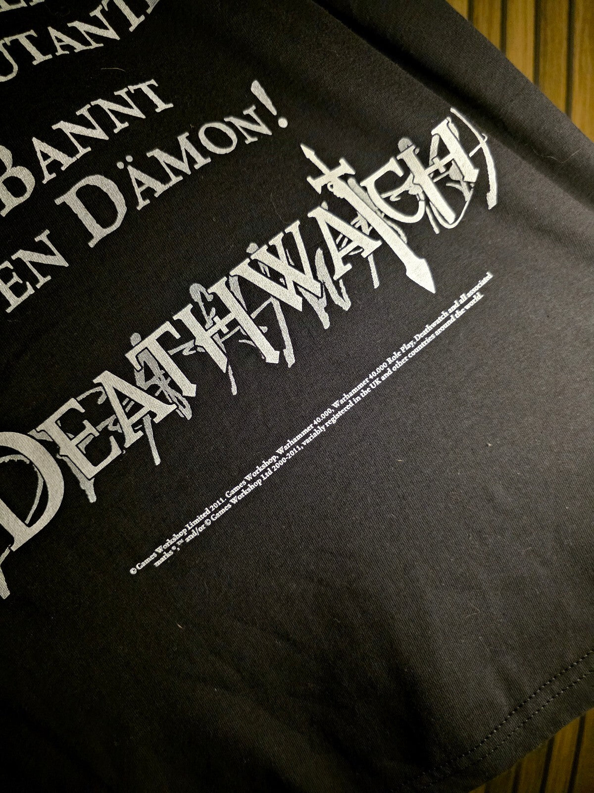 2011 Warhammer Deathwatch Space Marines Graphic T-Shirt Black Medium