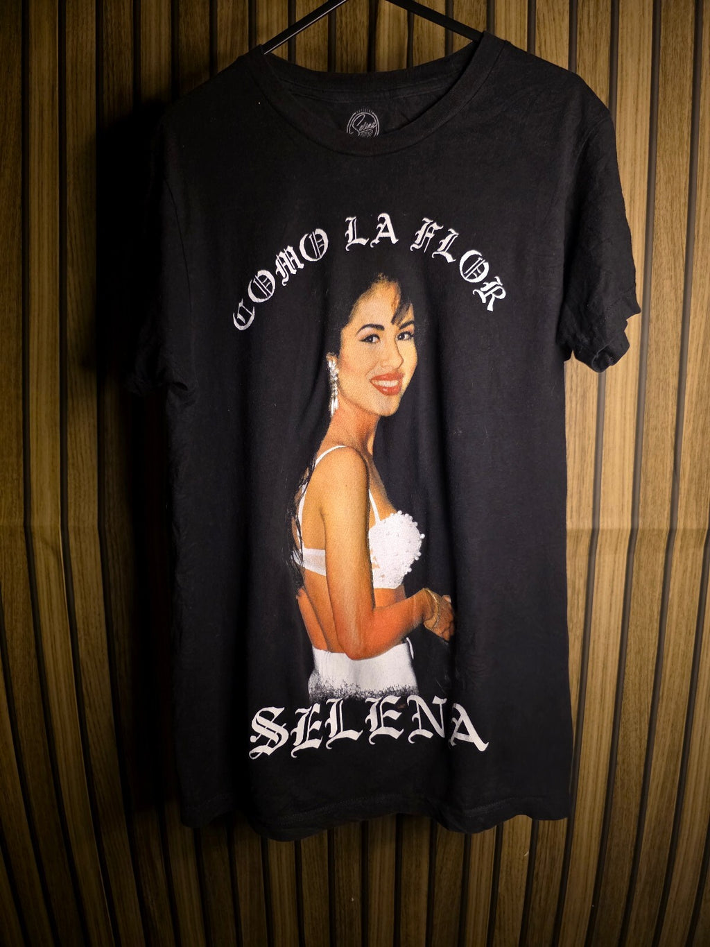 Selena Como La Flor Graphic Black T-Shirt Size S