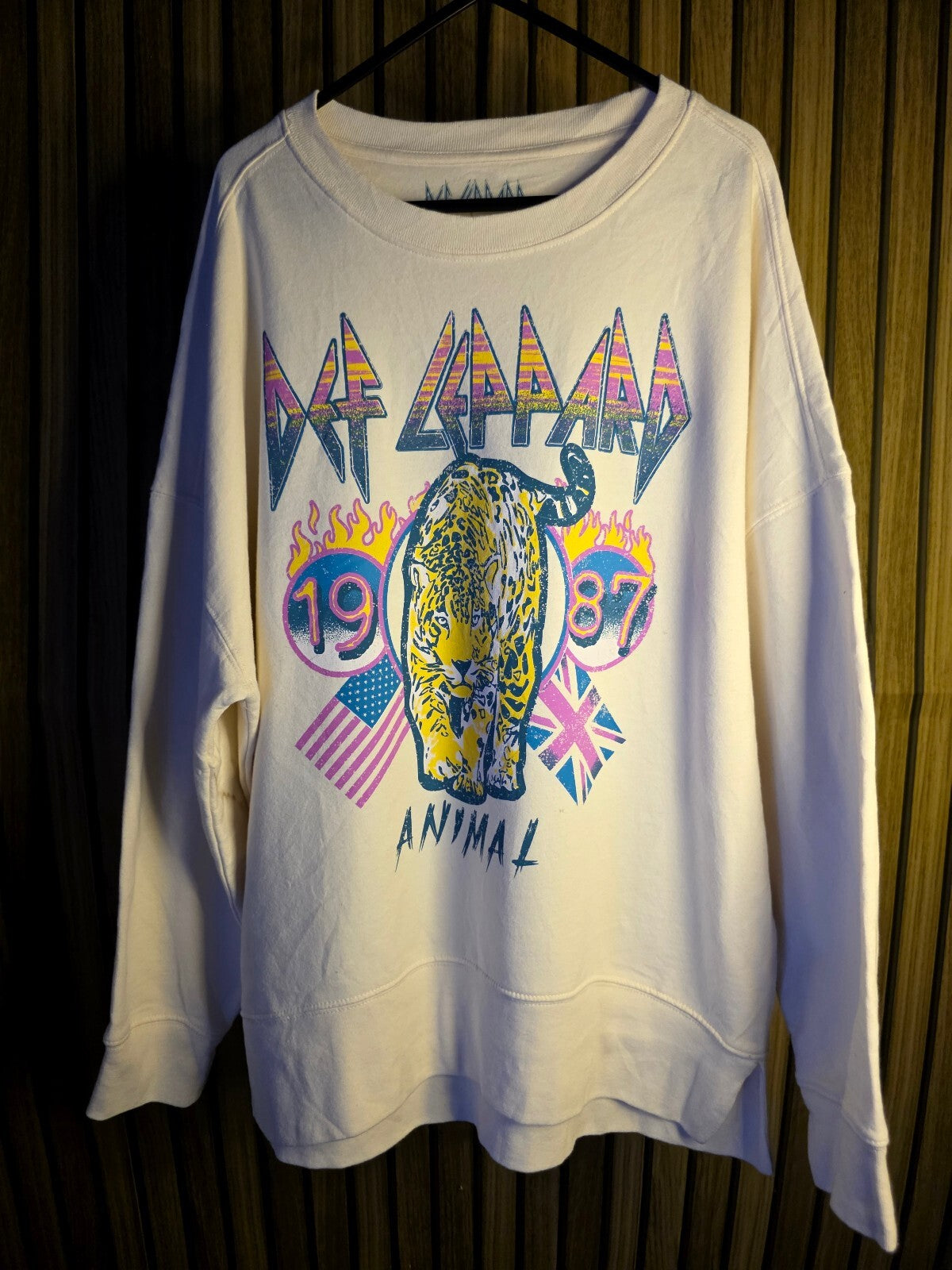 Def Leppard Animal 1987 Graphic Sweatshirt Cream Large