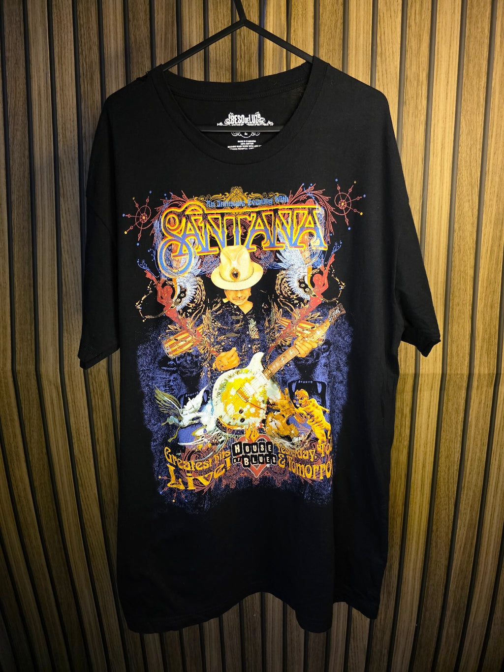 Besodeluz Santana Graphic T-Shirt Black Large