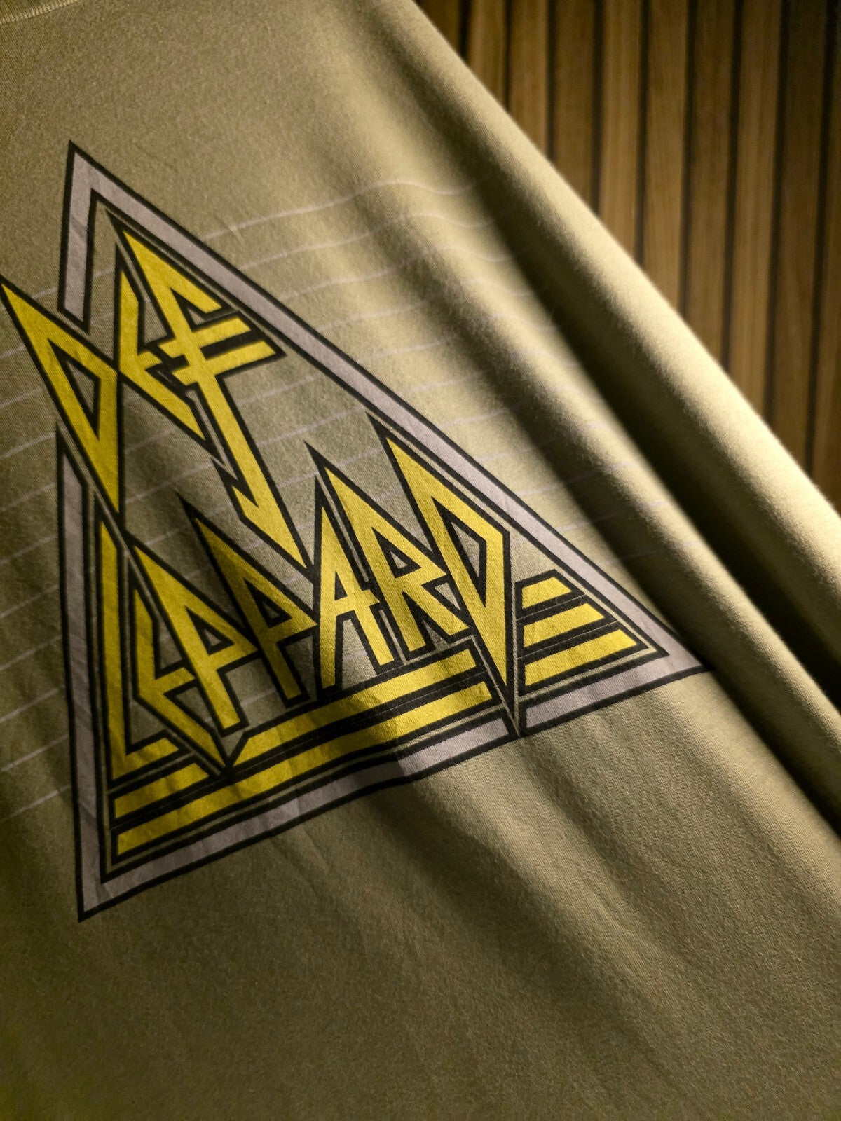 Def Leppard Band Logo Graphic T-Shirt Green XXL