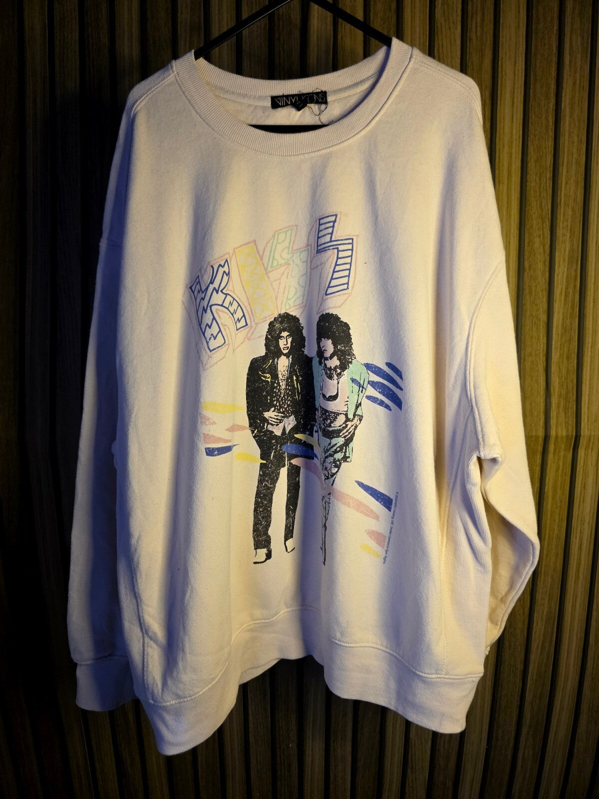 Vinyl Icon KISS Band Graphic Sweatshirt Cream XL
