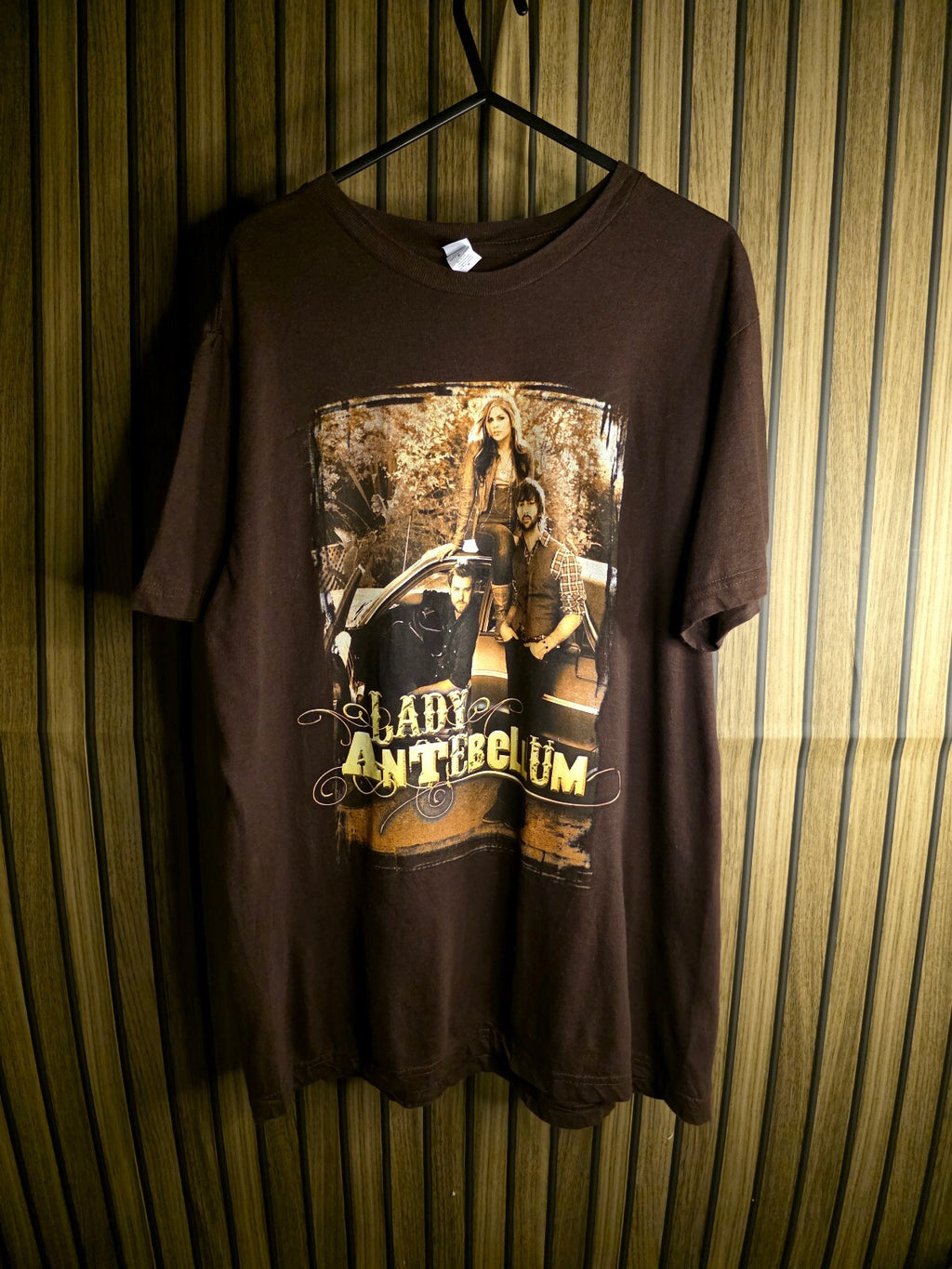 SIGNED Lady Antebellum 2008 Tour Brown T-Shirt